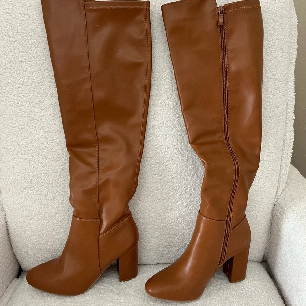 Women's Knee-High Boots